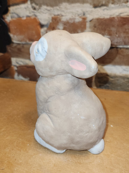 Vintage Dreamsicles Bunny Rabbit Tan White Sitting Kristin Haynes Cast Art Industries di10