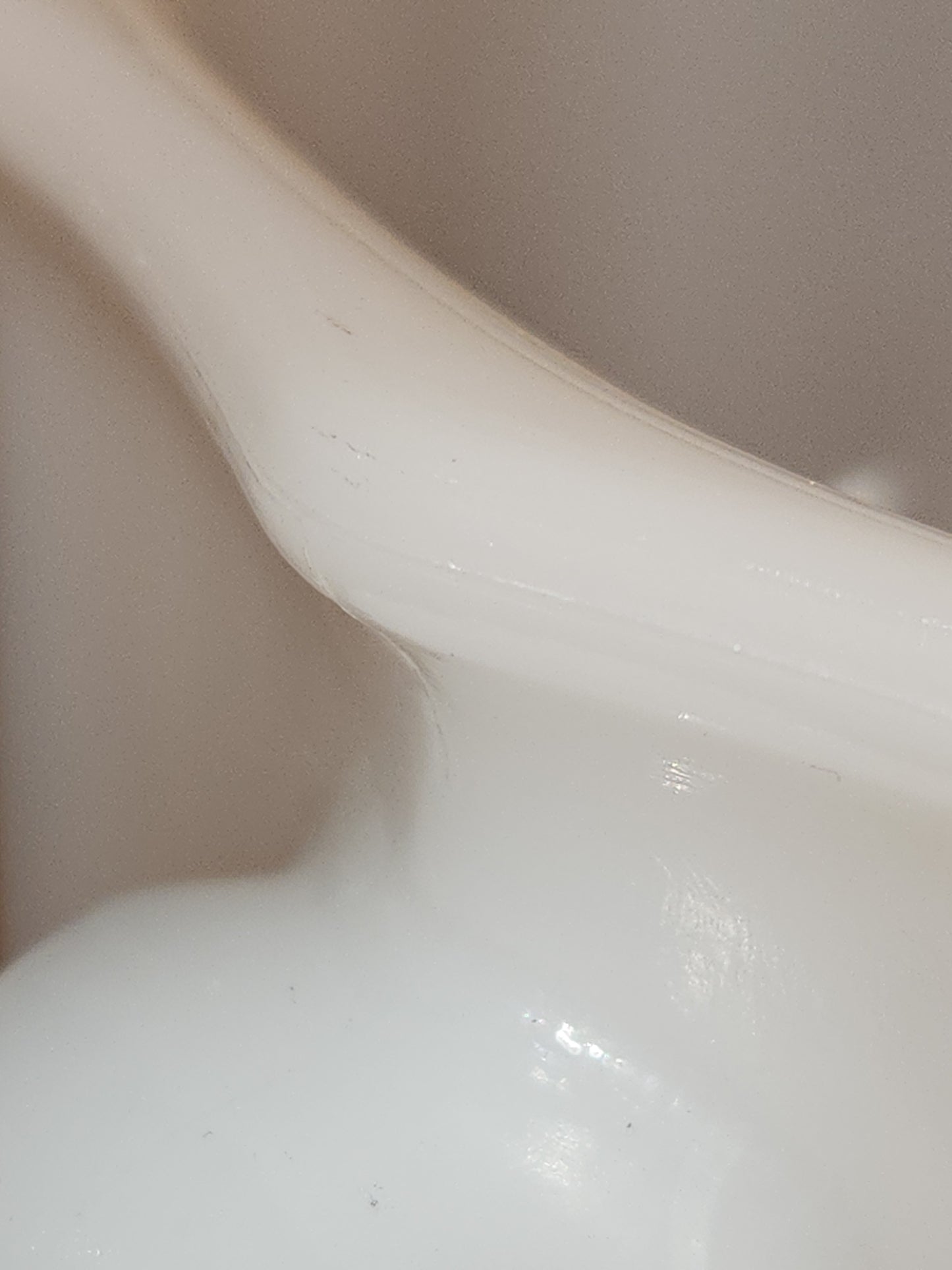 Vintage E.O. Brody Co. MJ-46 Milk Glass Fruit Compose Pestal Vase Candy Dish Trinket  Cleveland Ohio USA J-2537 mg8