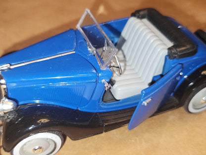 Vintage 1834 Ford V8 Roadster 1:32 Scale vc6