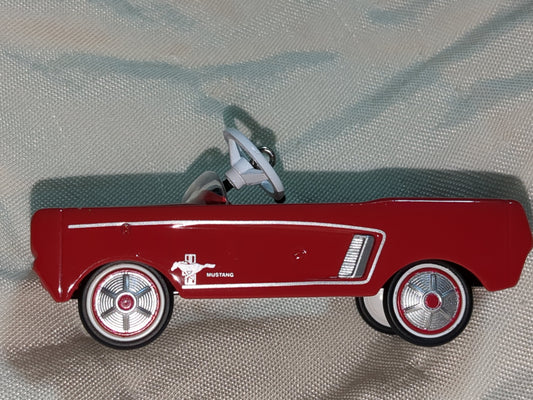 Hallmark 2006 ornament Ford mustang kiddie car HH410