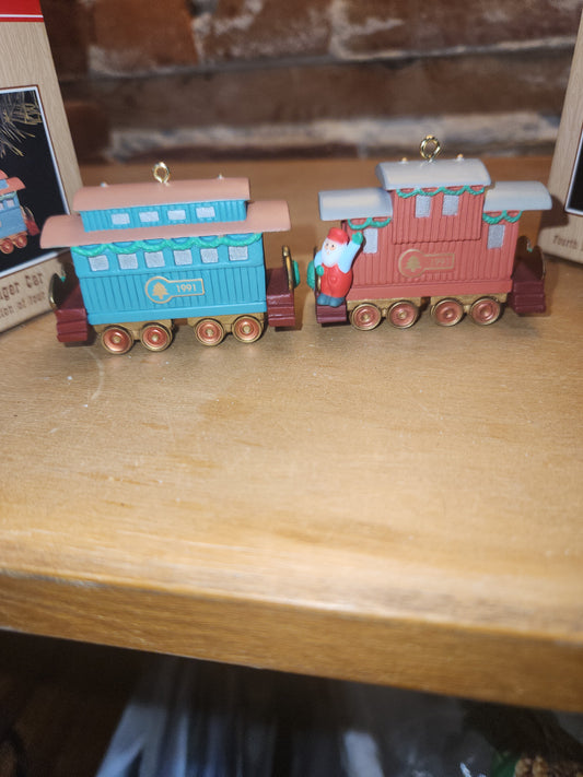 Vintage Hallmark Keepsake Ornaments Lionel Passenger Car and Caboose