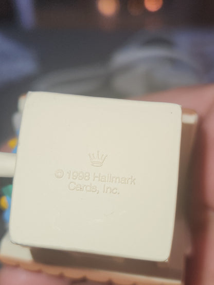 Vintage Hallmark Keepsake Ornament Christmas Tree Treetop Choir Bird Birdhouse 1998