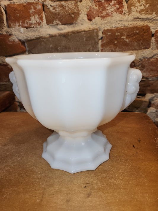 Vintage E.O. Brody Co. MJ-46 Milk Glass Fruit Compose Pestal Vase Candy Dish Trinket  Cleveland Ohio USA J-2537 mg8