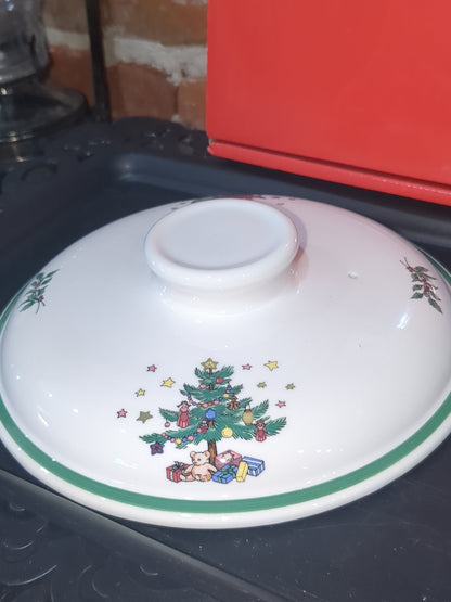 REPLACEMENT LID Nikko Happy Holidays Christmastime 1 1/2 quart casserole lid only