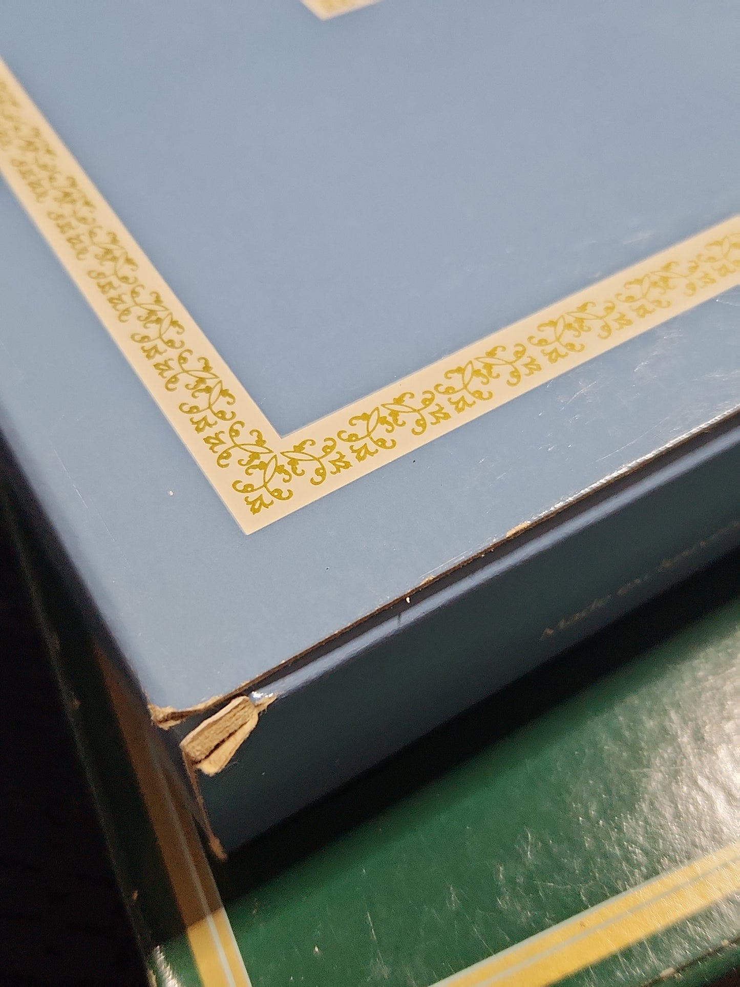 Vintage Avon Christmas 1979 Dashing Through the Snow Plate with Original Box. Enoch Wedgewood England