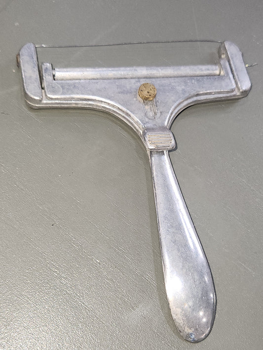 Vintage Metal Adjustable Wire Cutter Slicer w/ Roller Made in Taiwan ki66