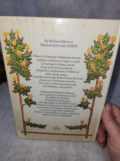Vintage 1980s First Edition Hallmark POP UP book Christmas in Many Lands by Barbara Bartocci bk12