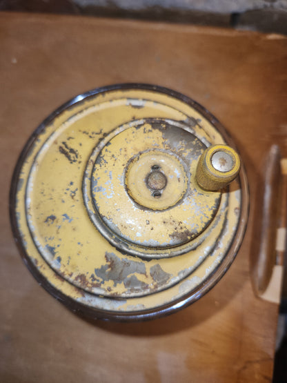 Vintage Kitchen Egg Beater Mixer Hand Mixer Glass Bowl Metal Top kit66