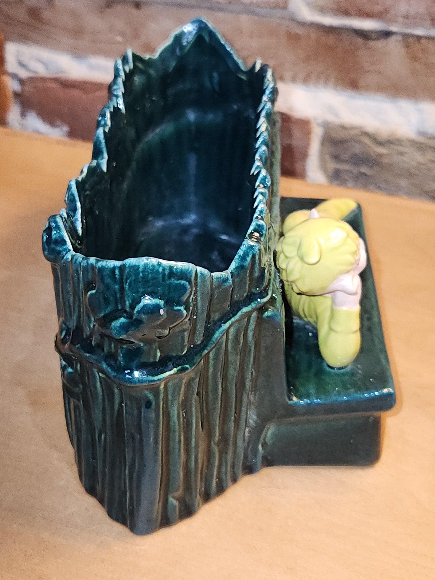 Vintage Gilner Pixie Elf on a Bench in front of a Planter elf5