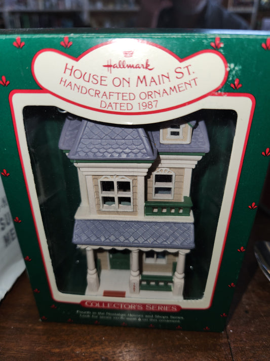 HH1987 House on Main Street Ornament Hallmark Nostalgic Houses NO BOX