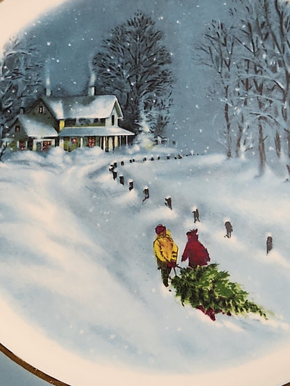 Vintage Avon Christmas 1976 Bringing Home the Tree Plate Original Box. Enoch Wedgewood England