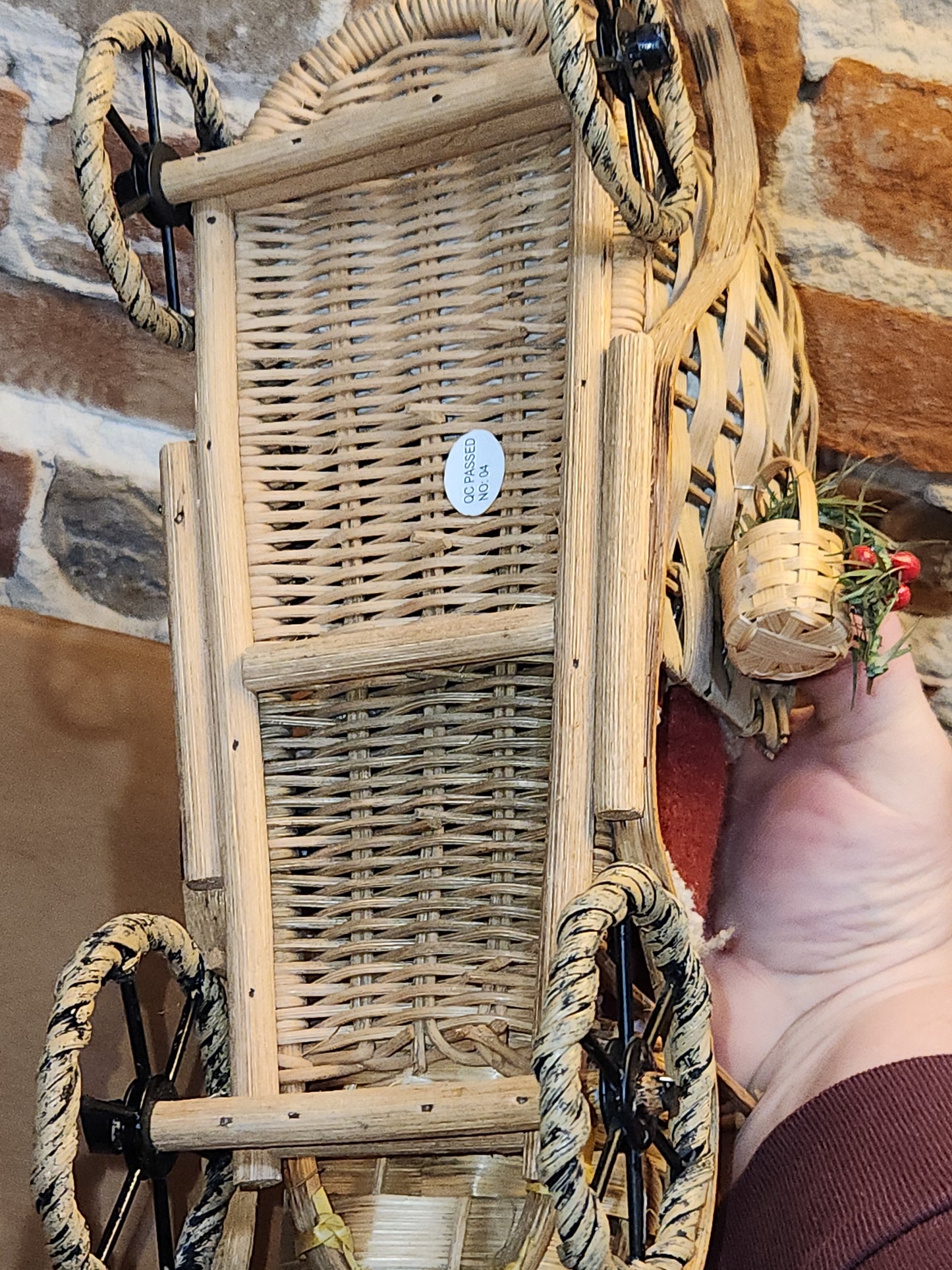 Vintage Bethany Lowe Santa Claus Wearing Wool in a Woven Sleigh With Toys AS IS s90