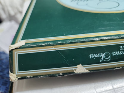 Vintage Avon Christmas 1982 Second Edition Christmas Memories Keeping the Christmas Tradition Plate 22k gold trim Original Box.