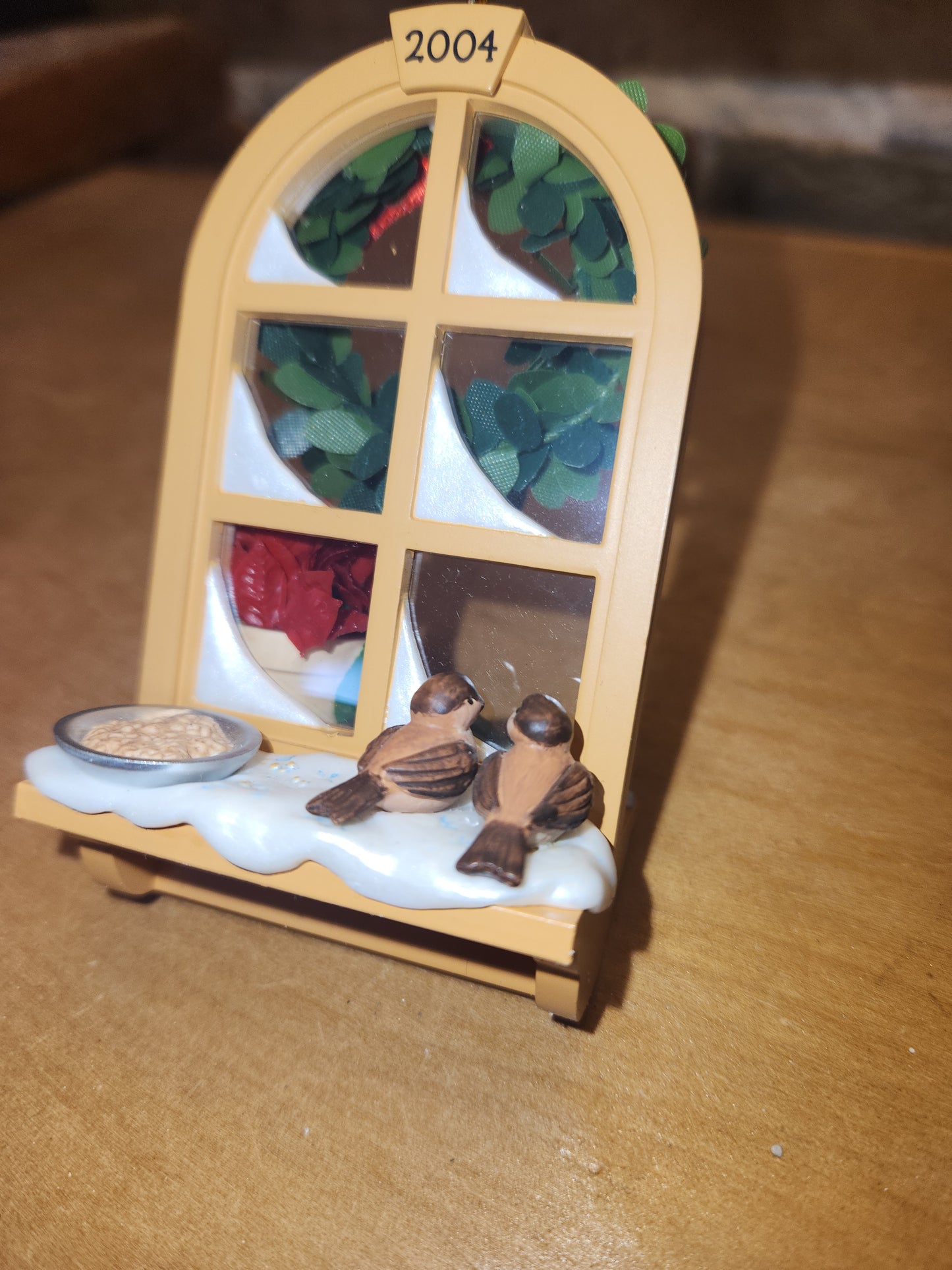 Hallmark Keepsake Christmas Ornament 2004 Winter Garden in box