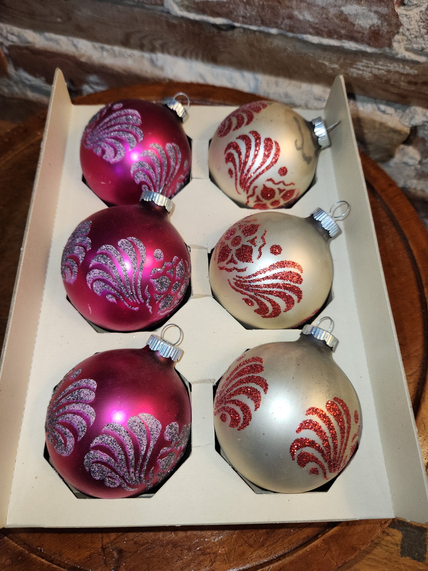 Vintage Shiny Brite Glass Ornaments with Mica Glitter In Box dated 1967 AS IS bo83