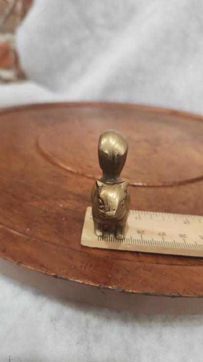 Miniature brass squirrel br90