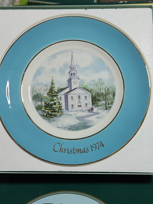 Vintage Avon Christmas 1974 Country Church Plate Original Box. Enoch Wedgewood England