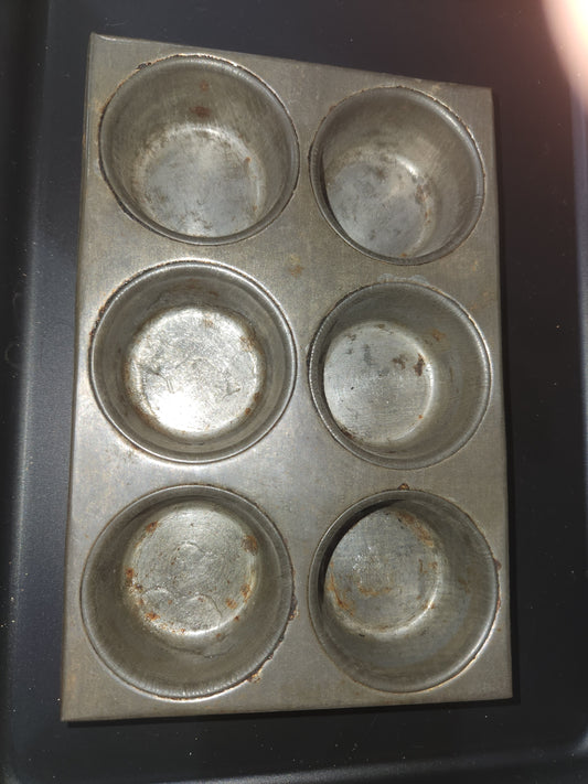 Vintage Miniature 6 muffin pan kit4