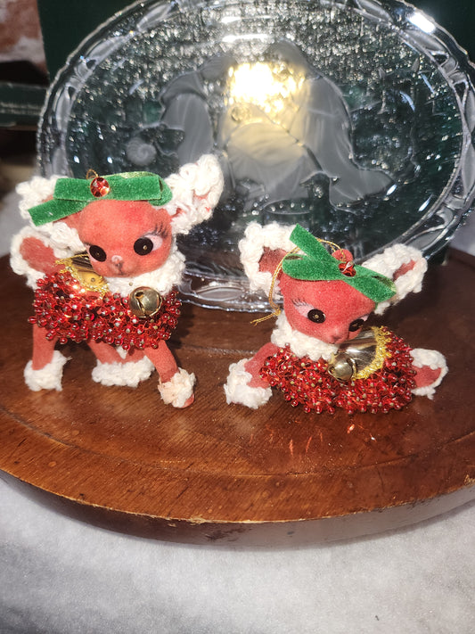 2 Vintage flocked push pin reindeer ornaments  3.5" chr120