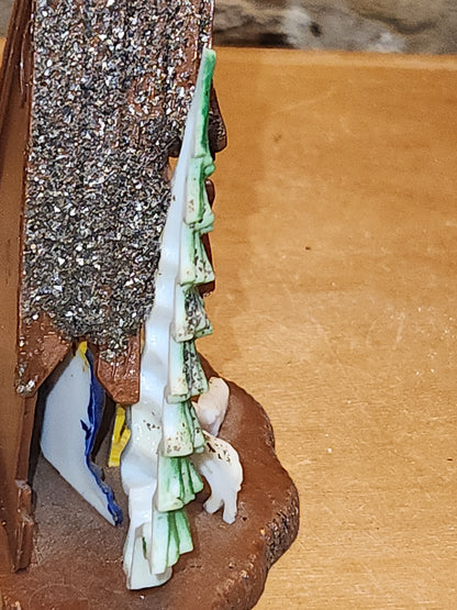 Vintage Plastic Celluloid Triangle Nativity Made in Hong Kong Mica n19