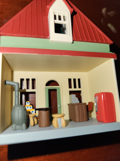 HH2001 2001 service station Ornament Hallmark Nostalgic Houses,