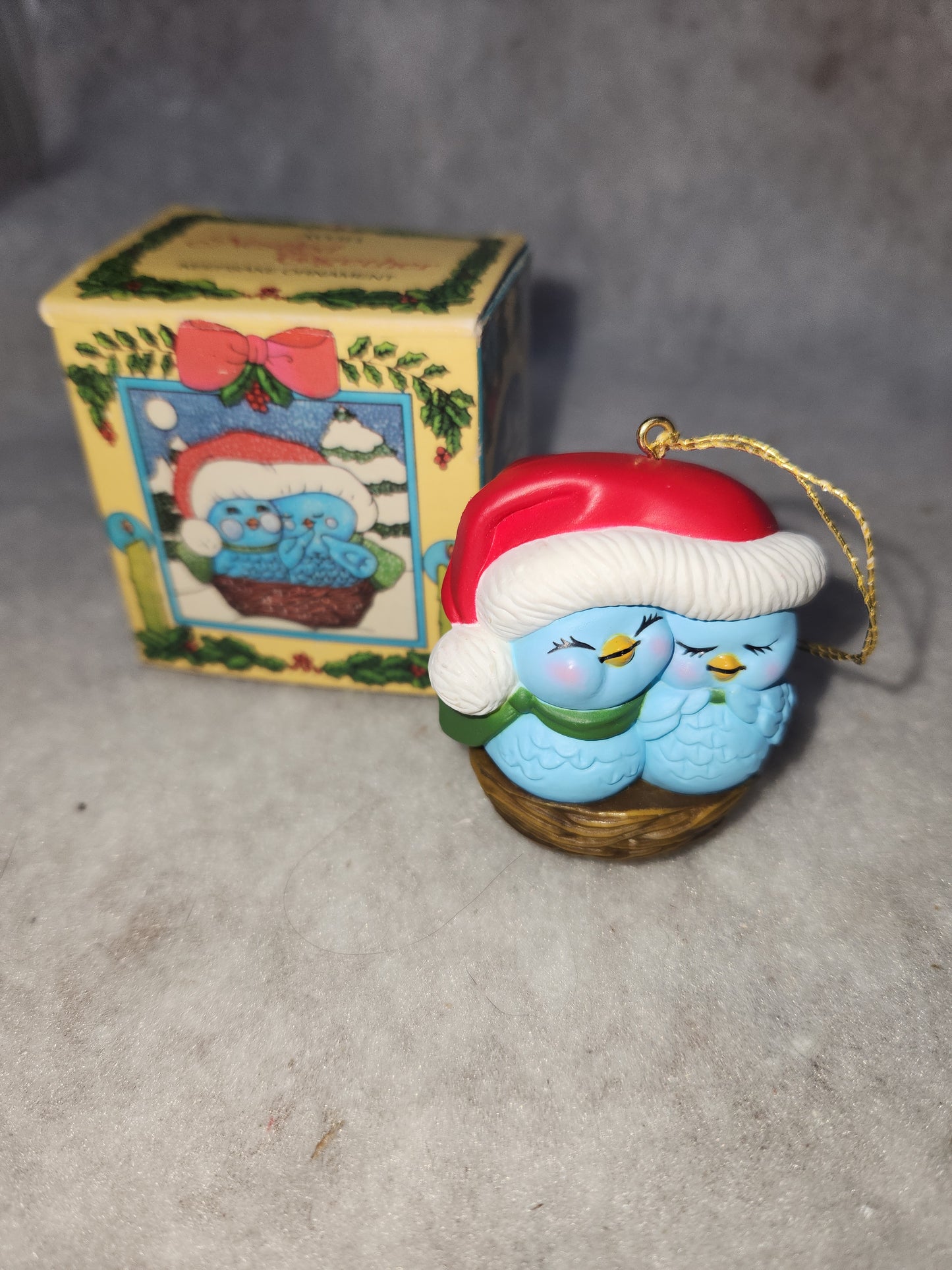Avon Keepsake Ornaments  Nestled Together 1982 Has Box