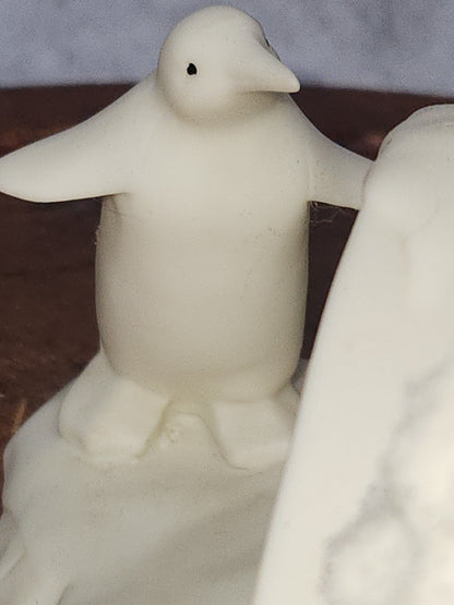 Vintage Deptartment 56 SNOWBABIES Polar Sign & Penguin & tree 1991 sb29