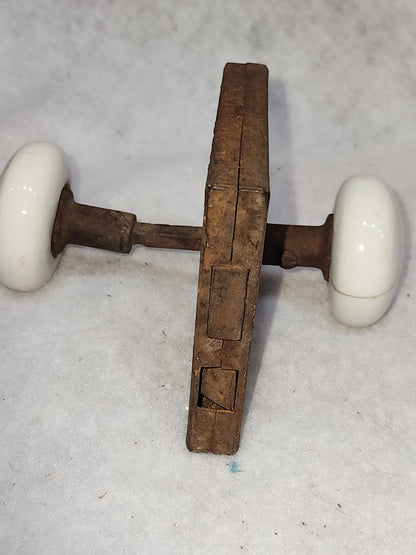 Antique Door Knob and Lock Set kn2
