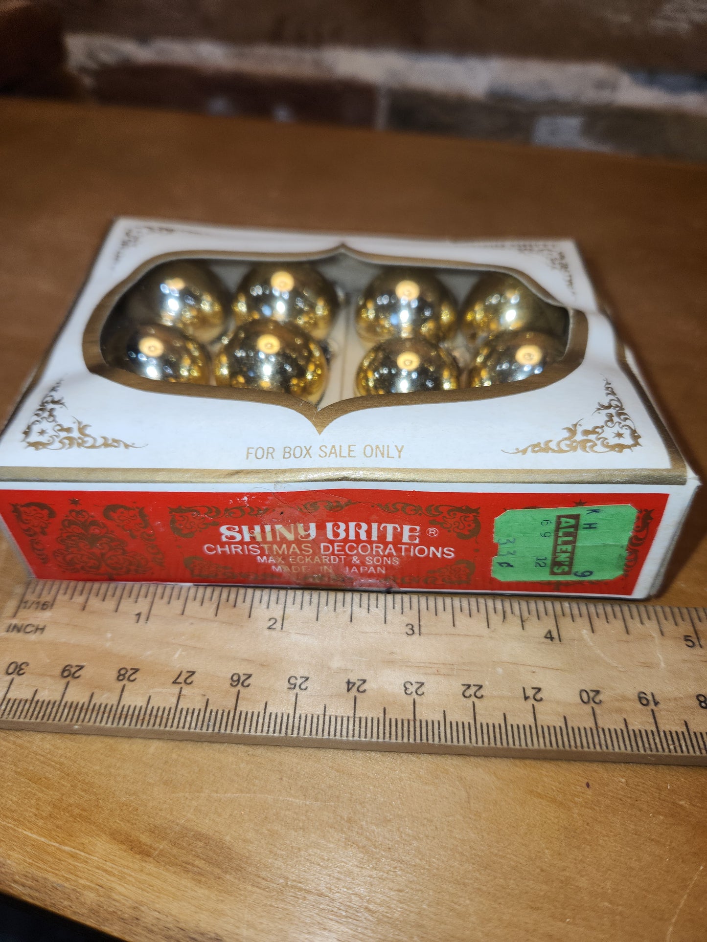 Box of Shiny Brite gold ornaments .98" 1" 25mm box of 12 bO02