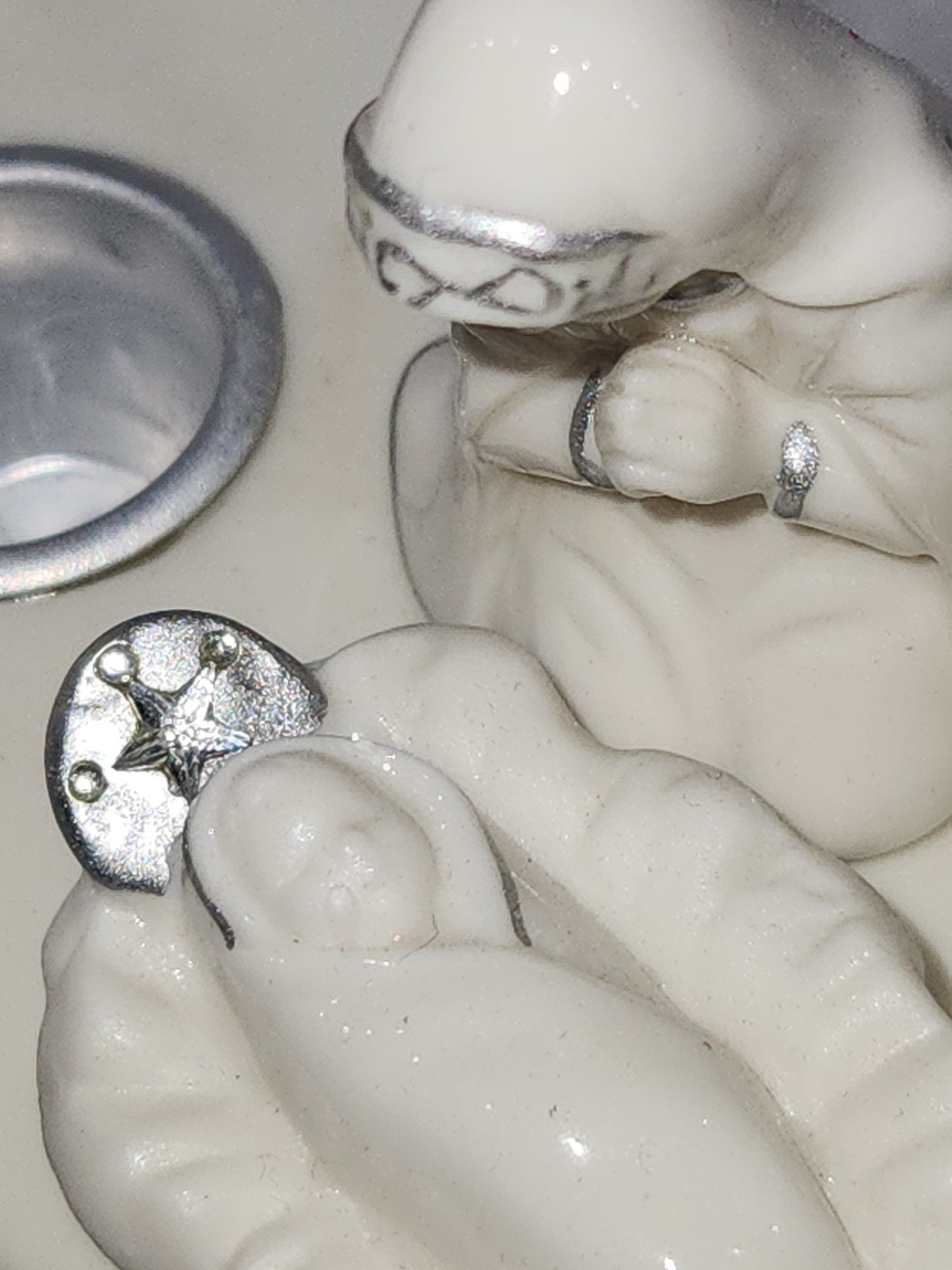 Vintage Hallmark Keepsake O Come, Emmanuel Nativity Advent Candle Holder has box 2004