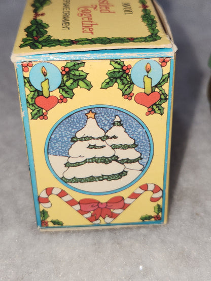 Avon Keepsake Ornaments  Nestled Together 1982 Has Box