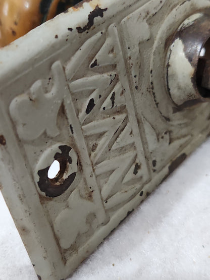 Antique Door Knob and Faceplate set kn1