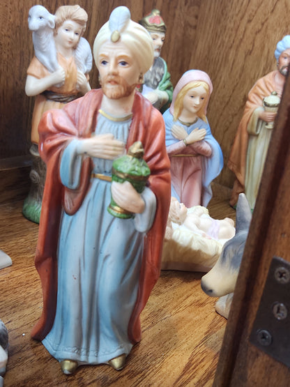 Vintage Homeco 5216 Nine Piece Bisque Porcelain Nativity set
