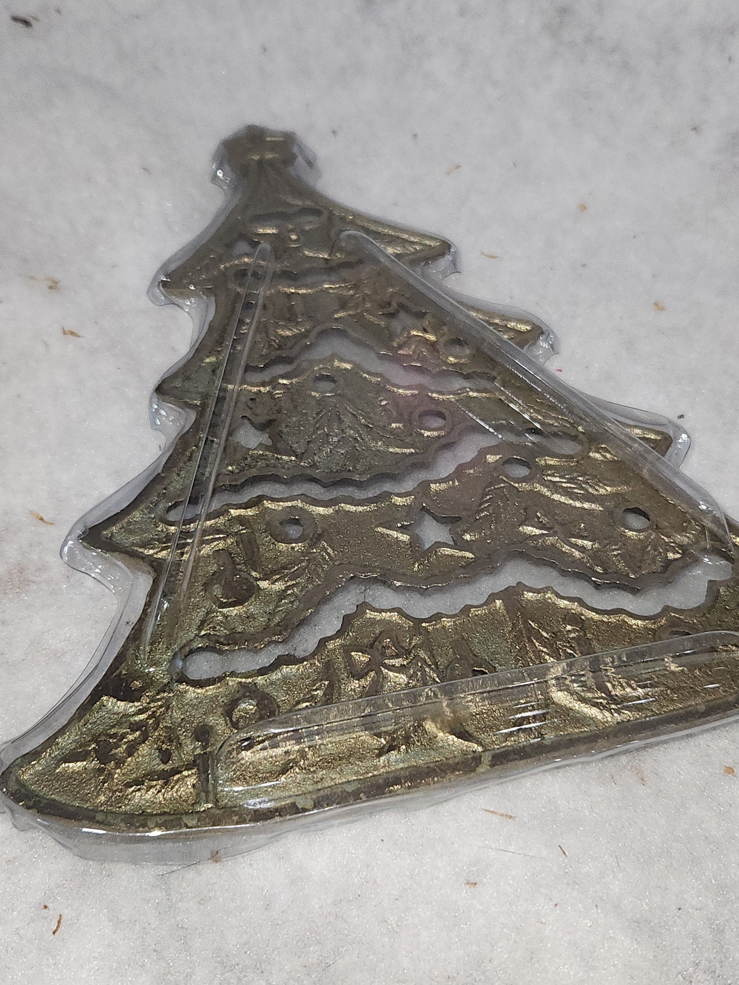 Vintage Cast Metal Christmas Tree Trivet Gold Made in Taiwan cm77