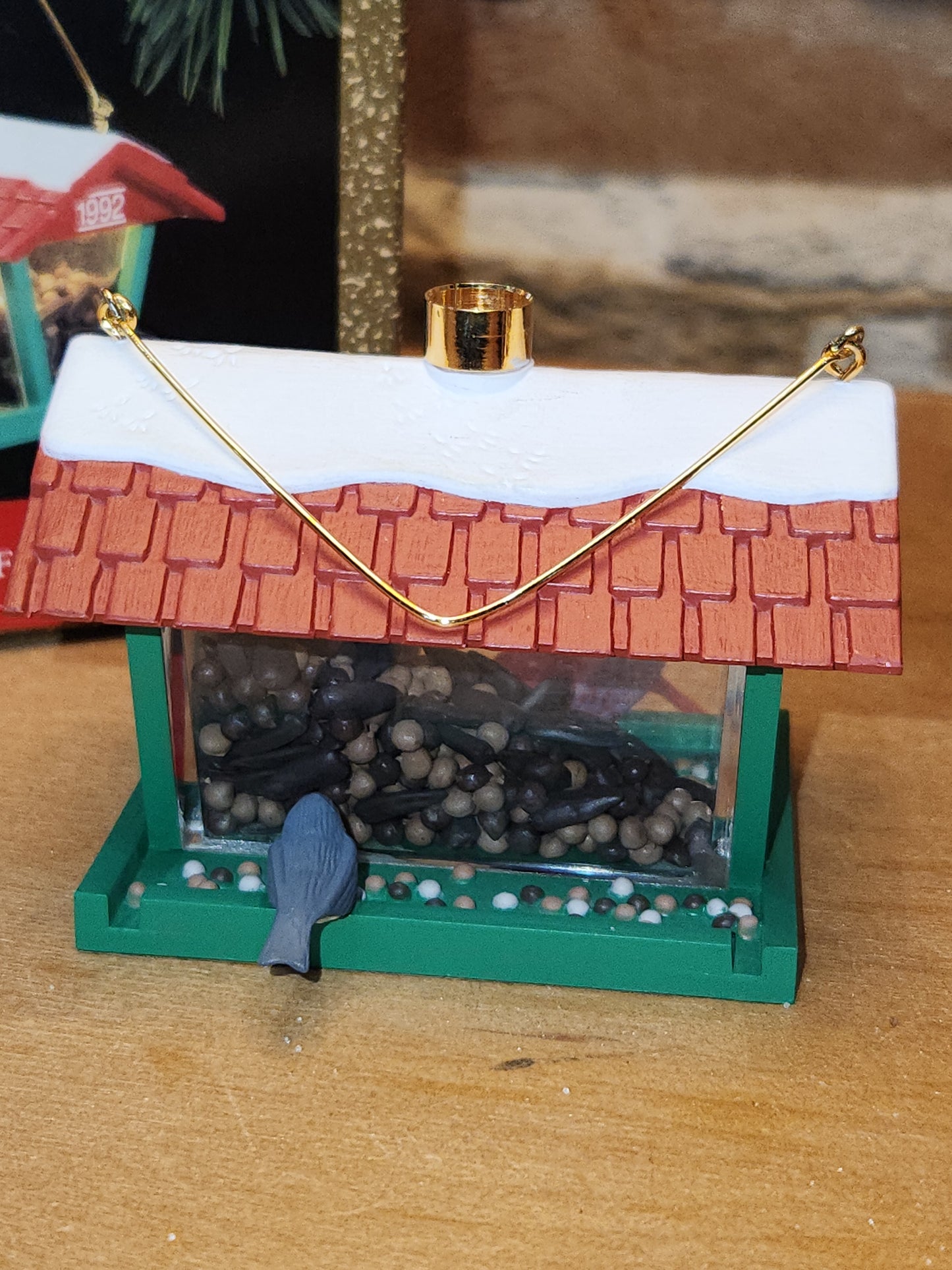 Vintage Hallmark Keepsake Ornament Feathered Friends Bird Feeder Magic Light 1992