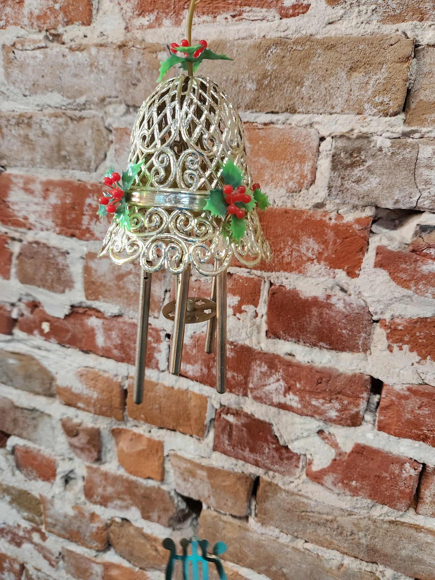 Vintage plastic filigree bell windchime Christmas 0204