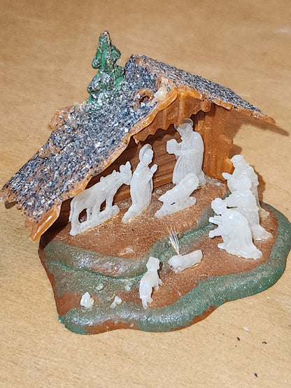 Vintage Set of Two miniature Plastic Celluloid Nativity Ornaments Made in Hong Kong Mica n11