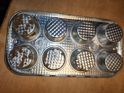 Vintage Ovenex Waffle Pattern Mini Cupcake Muffin Tin 8 muffins kit09