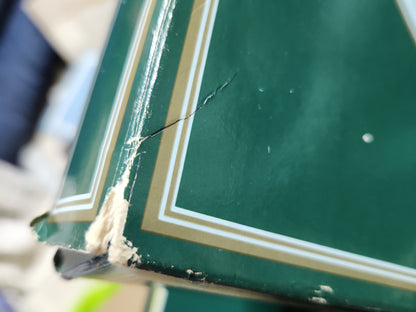 Vintage Avon Christmas 1982 Second Edition Christmas Memories Keeping the Christmas Tradition Plate 22k gold trim Original Box.