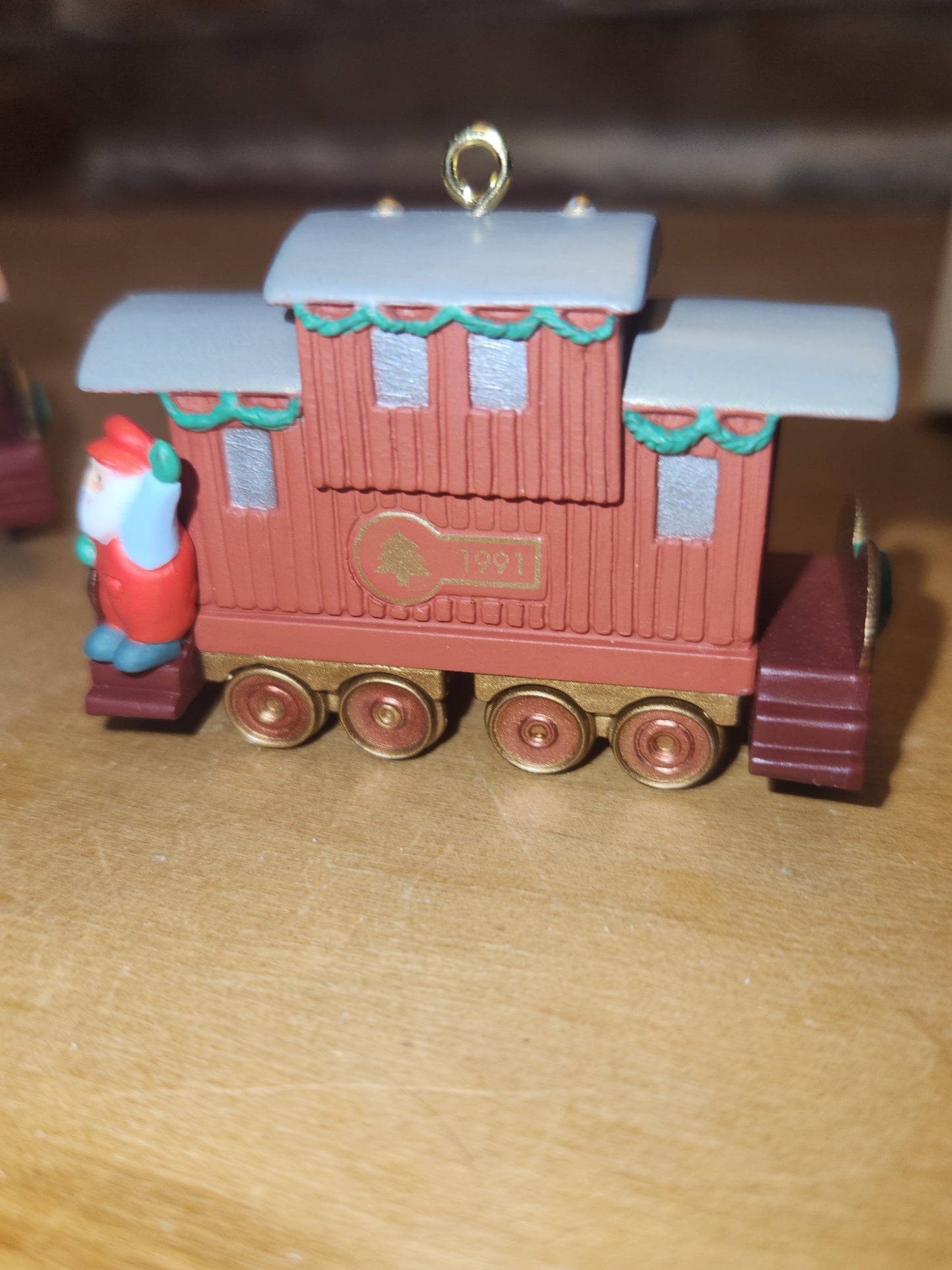 Vintage Hallmark Keepsake Ornaments Lionel Passenger Car and Caboose
