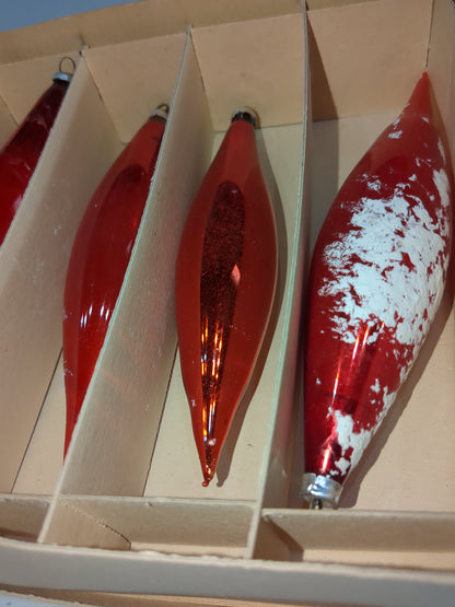 Bo20 vintage red teardrop ornaments