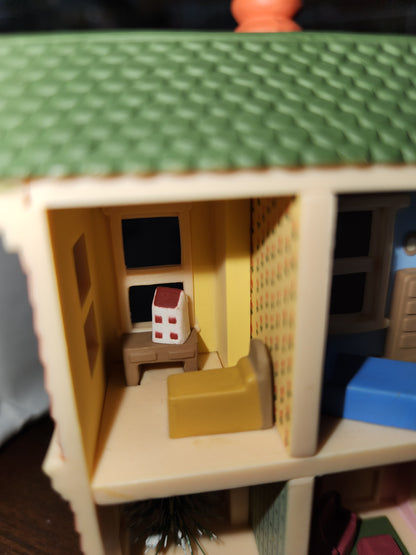 HH1984 first in series dollhouse Ornament Hallmark Nostalgic Houses