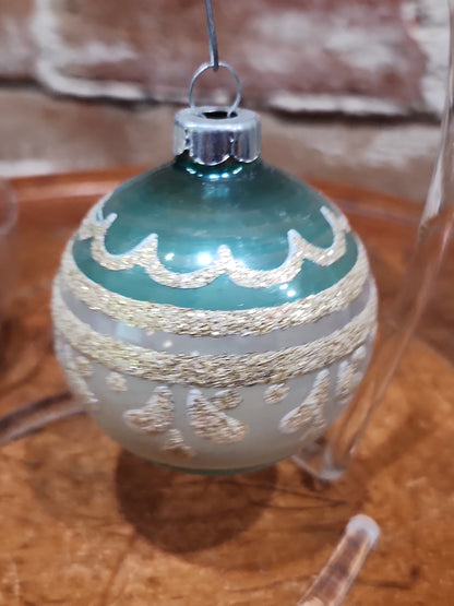 Vintage Shiny Brite Set of 4 Glass Ornaments with Same Design with Silver Stripes and Gold Mica Accents. 2 Matching Green and 2 Matching Red. Sb7