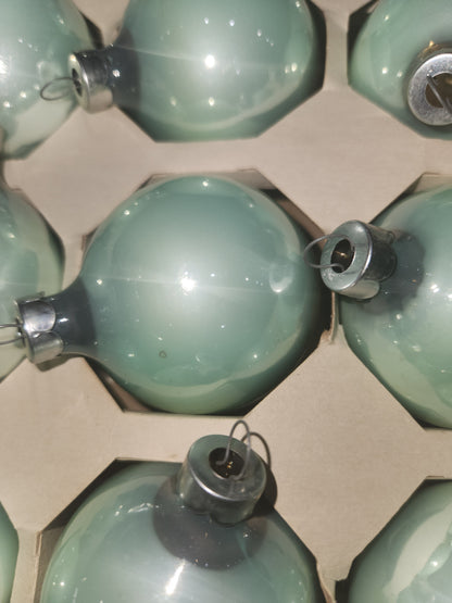Vintage Pyramid Rauch Mint Green 2" ornaments bo68