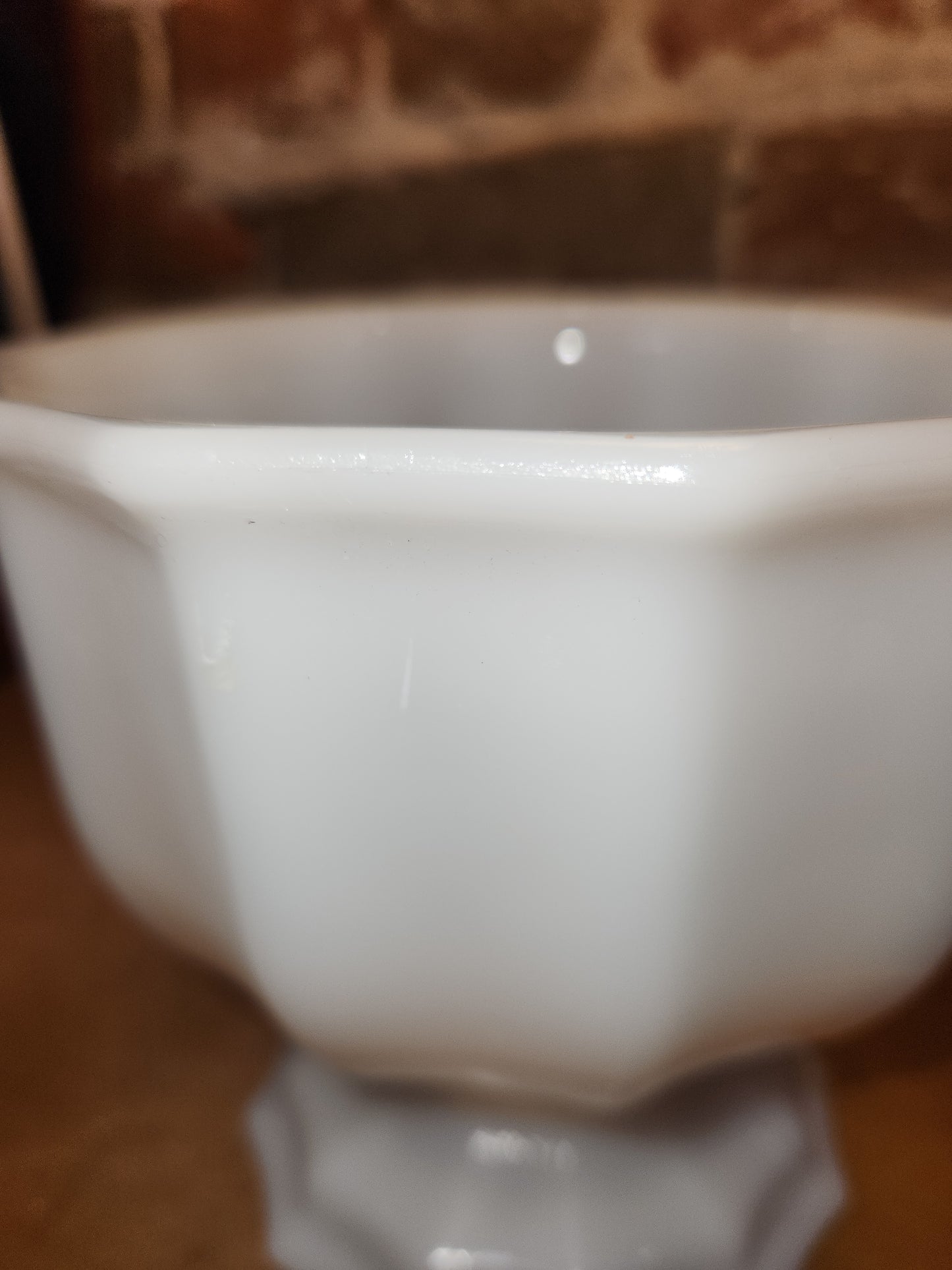 Vintage E.O. Brody Co. MJ-46 Milk Glass Fruit Compose Pestal Vase Candy Dish Trinket  Cleveland Ohio USA J-2537 mg8