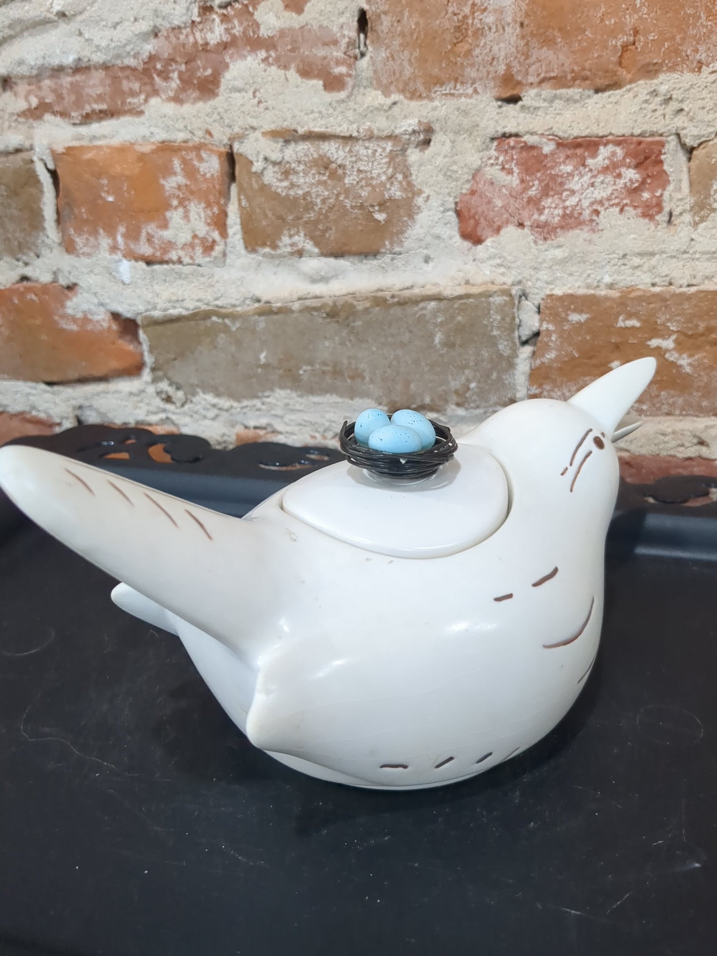 Mud Pie Bird Tea Pot with Robins Eggs And Nest