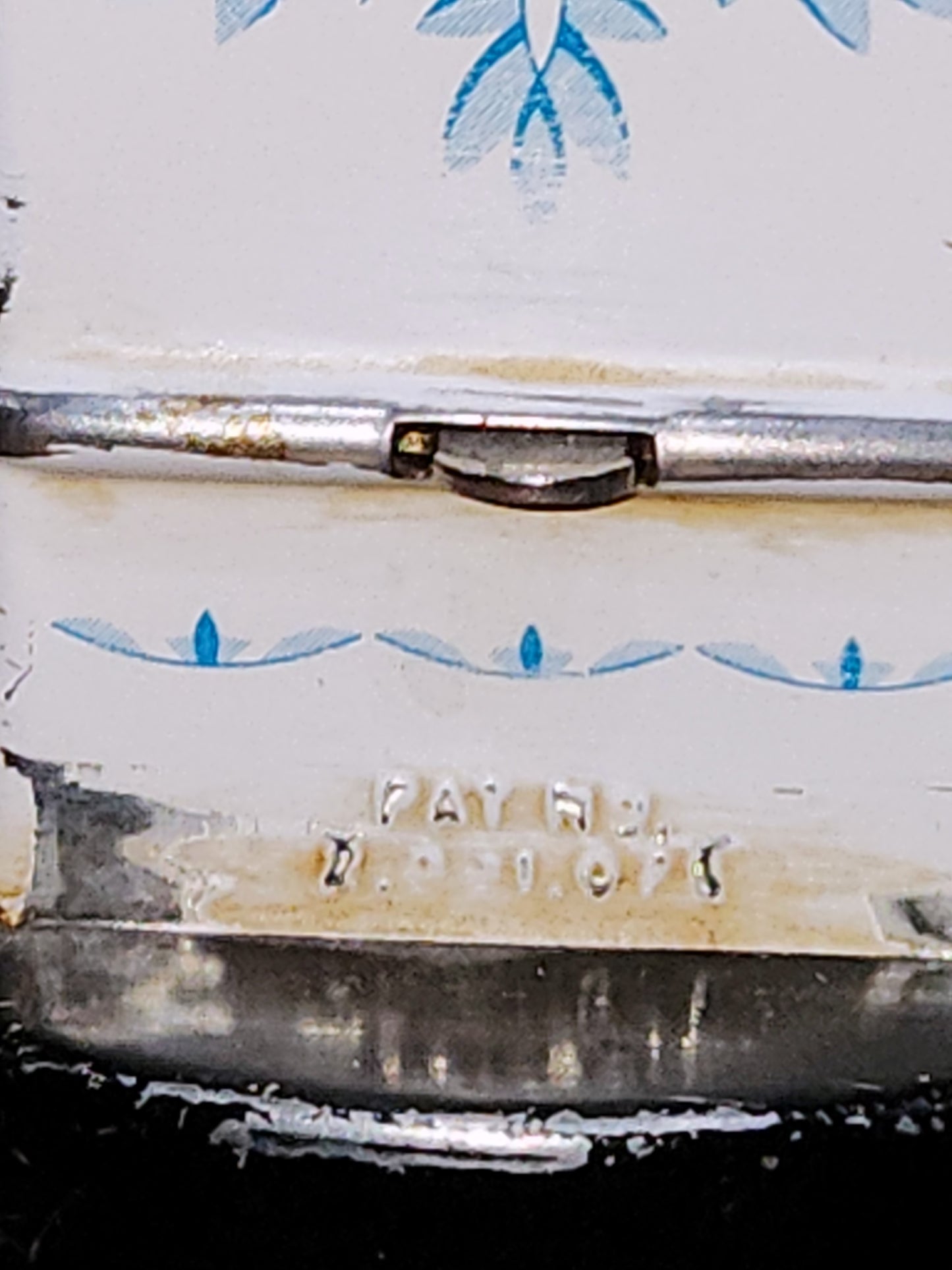 Vintage Androck Nut Spice Grinder with Glass Jar & Snowflake Design #49