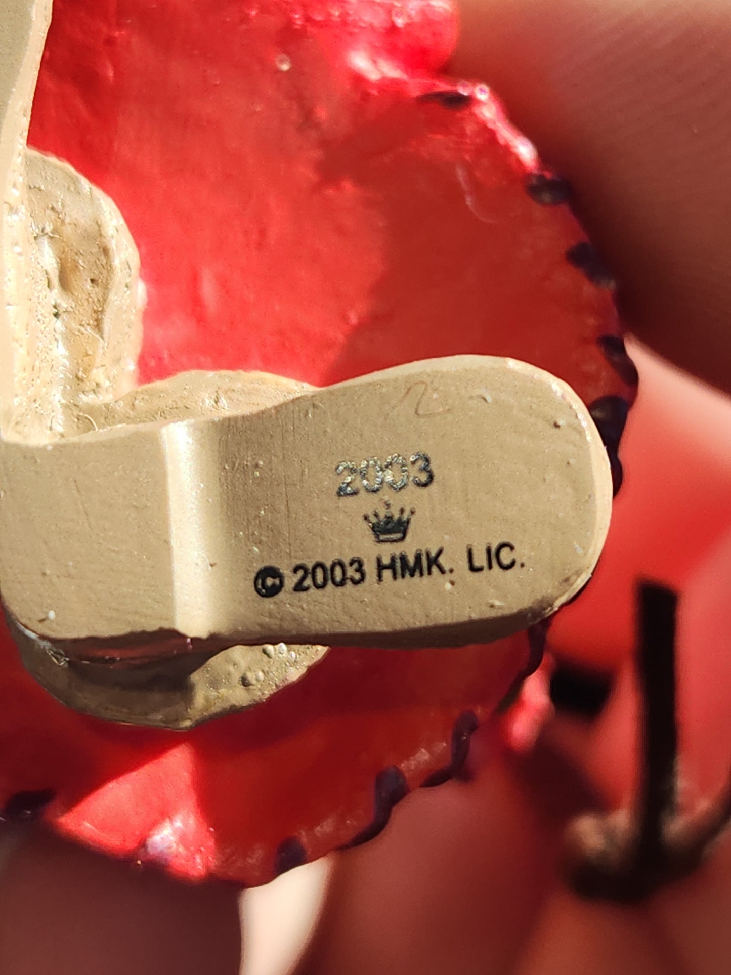 Vintage Hallmark Keepsake Ornanent Kris Kringle backpack 2004