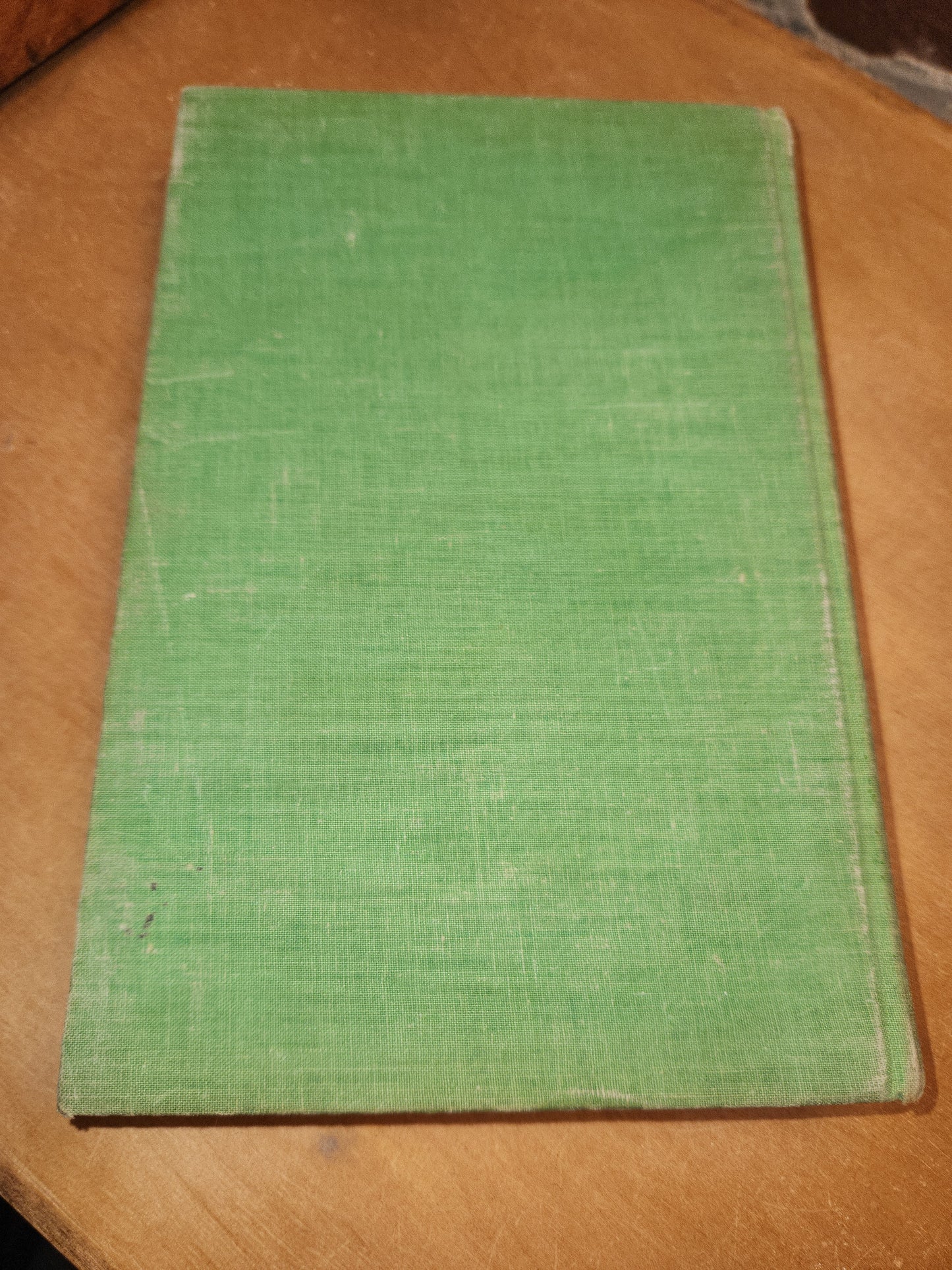The Egg and I by Betty MacDonald 1945 Vintage Green Book Cover bk13