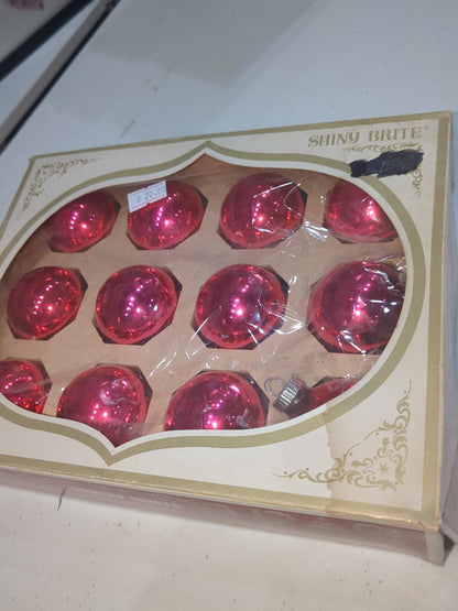 Bo4 box of shiny bright hot pink ornament 1 1/2"